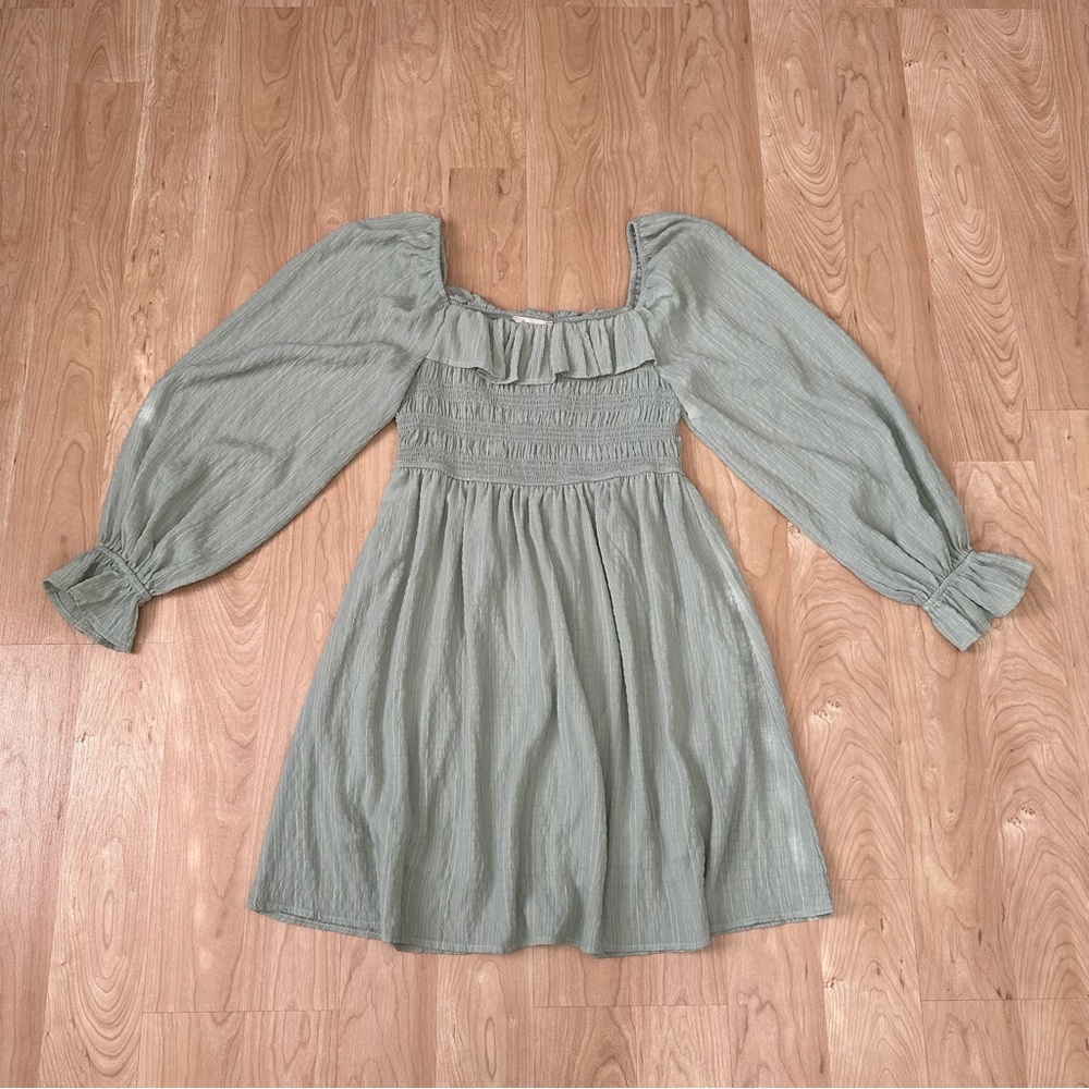 Altar’s State Light Green Dress